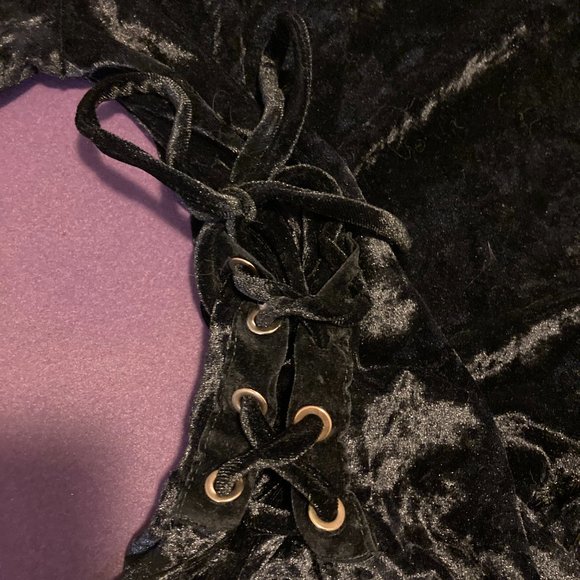 Black velvet top with corset sides (Small/Med) - Picture 3 of 5